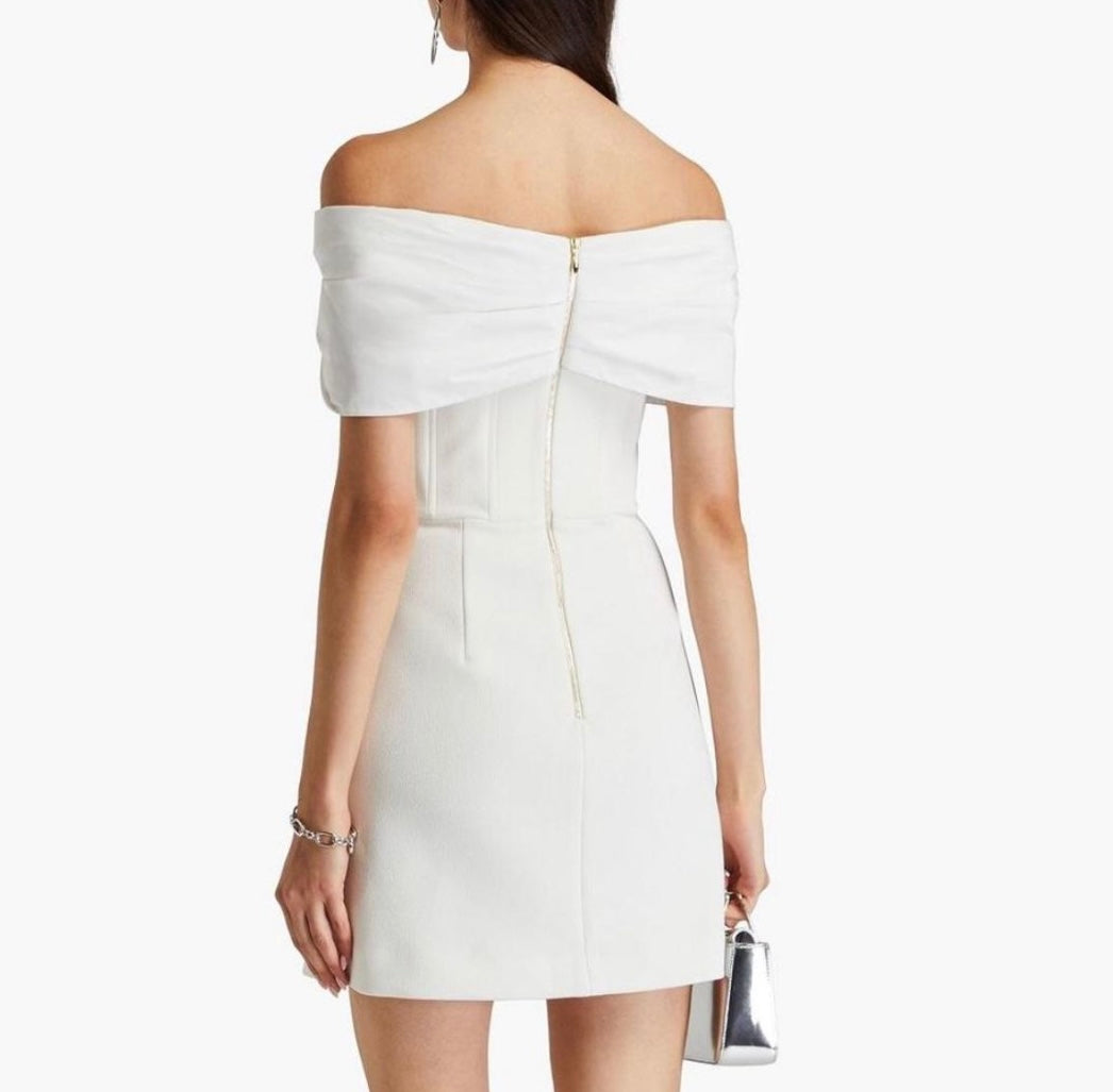 Rebecca Vallance Cora